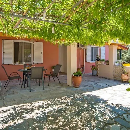 Amalia's Villa Velianitatika